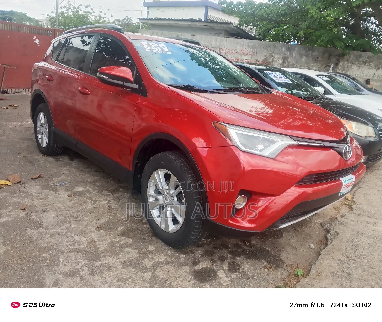 Toyota RAV4 2017 Red