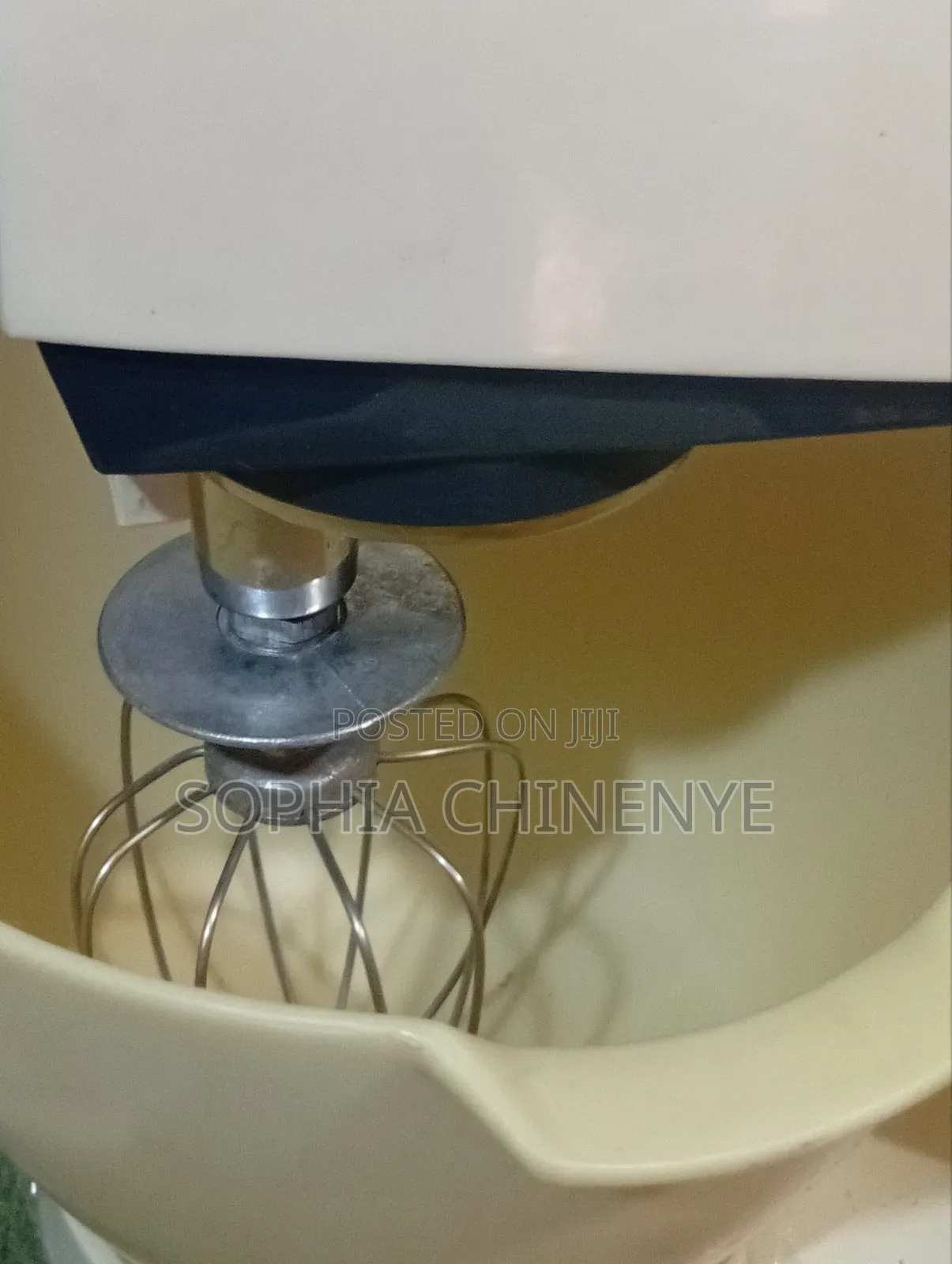 Belgium 6litres Dessinni Mixer Available