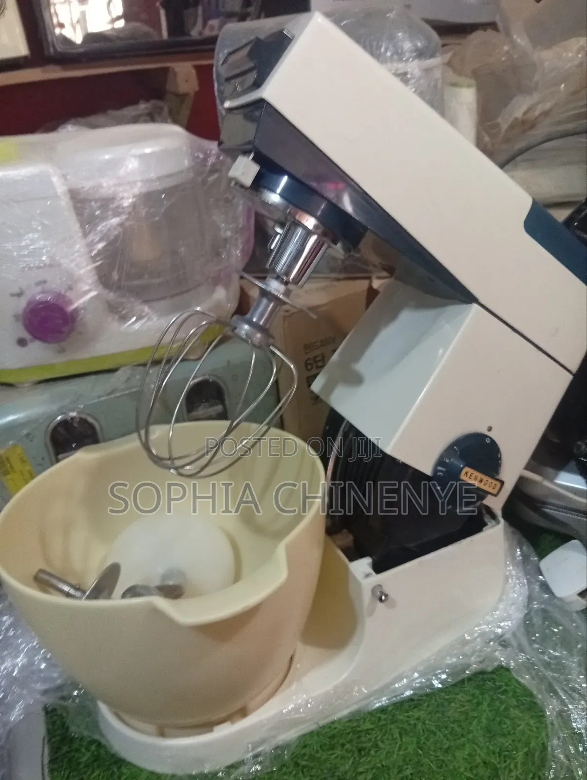 Belgium 6litres Dessinni Mixer Available
