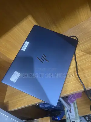 Laptop HP Dragonfly G3 16GB Intel Core i7 SSD 512GB