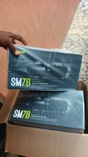 Shure Sm7b Vocal Dynamic Microphone