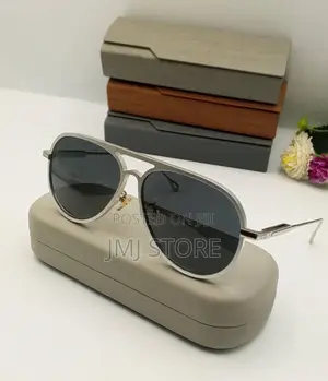 Doir Classic Fashion Glass
