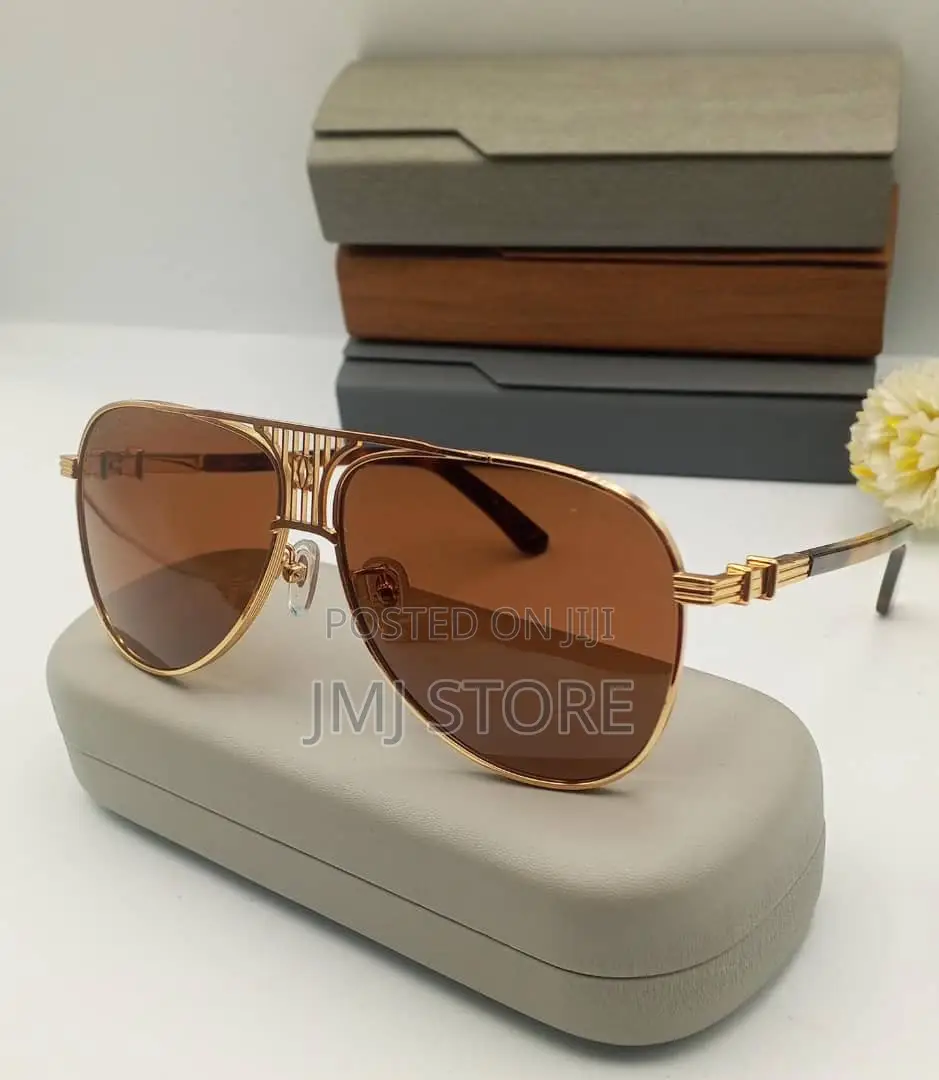 Doir Classic Fashion Glass