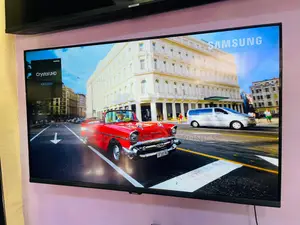 Samsung 43" Crystal Uhd Cu)