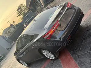 Toyota Avalon Limited Sedan FWD (3.5L 6cyl 6A) 2013 Gray