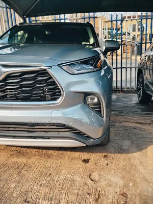 Toyota Highlander Platinum 2022 Blue