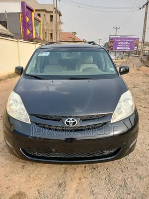 Toyota Sienna XLE 2008 Black
