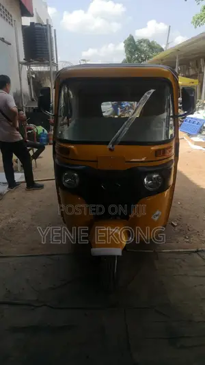 New Bajaj 2025 Yellow