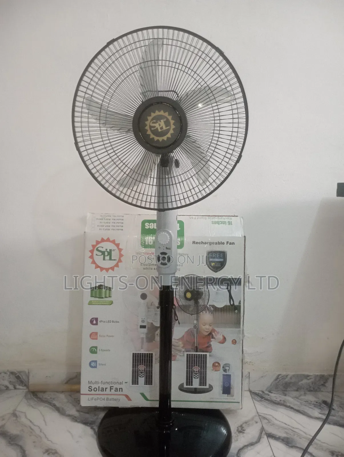 SPL 16-Inch Solar Rechargeable Fan