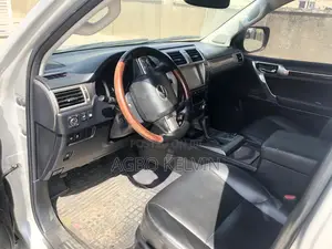 Lexus GX 2016 Silver