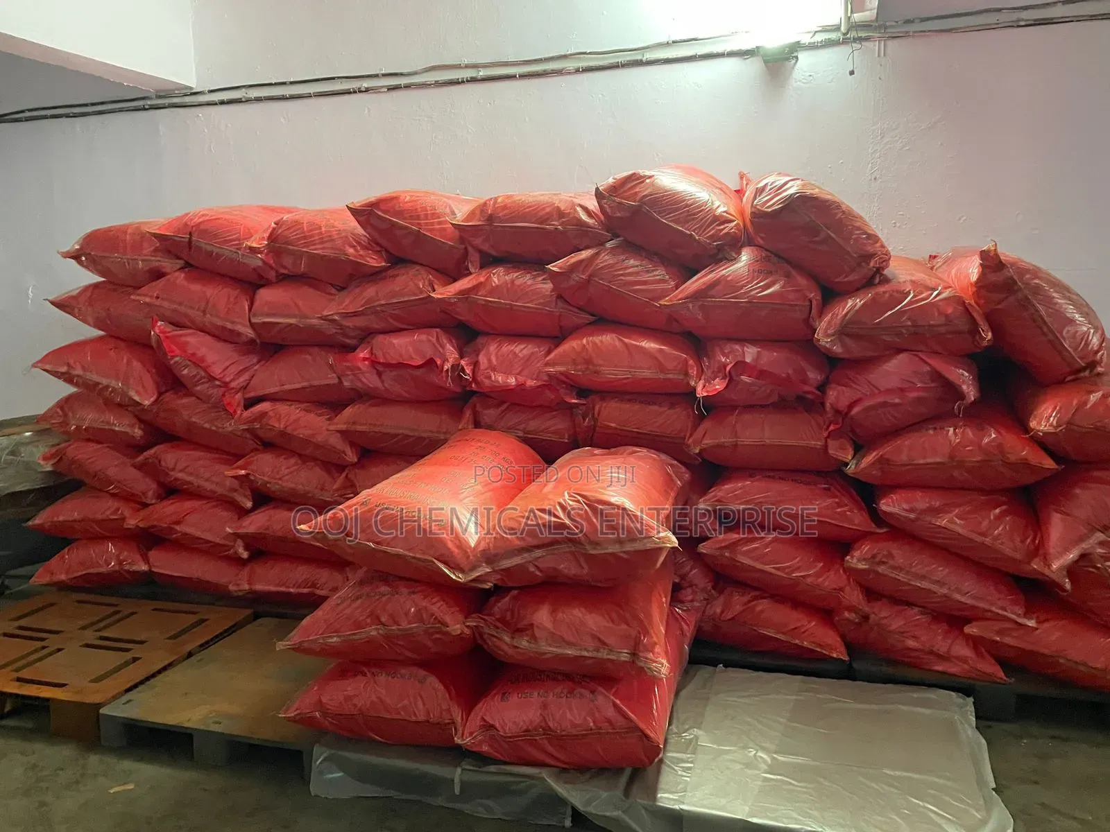 Solvents Red 24