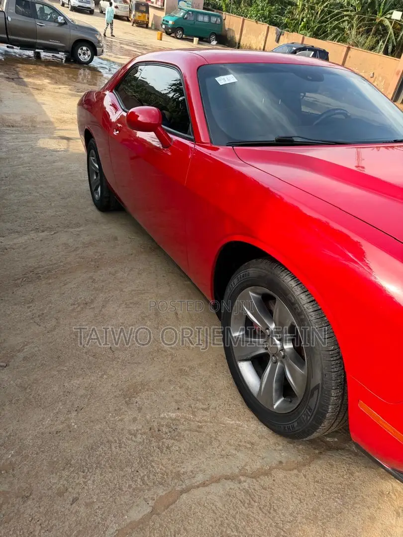 Dodge Challenger 2015 Red