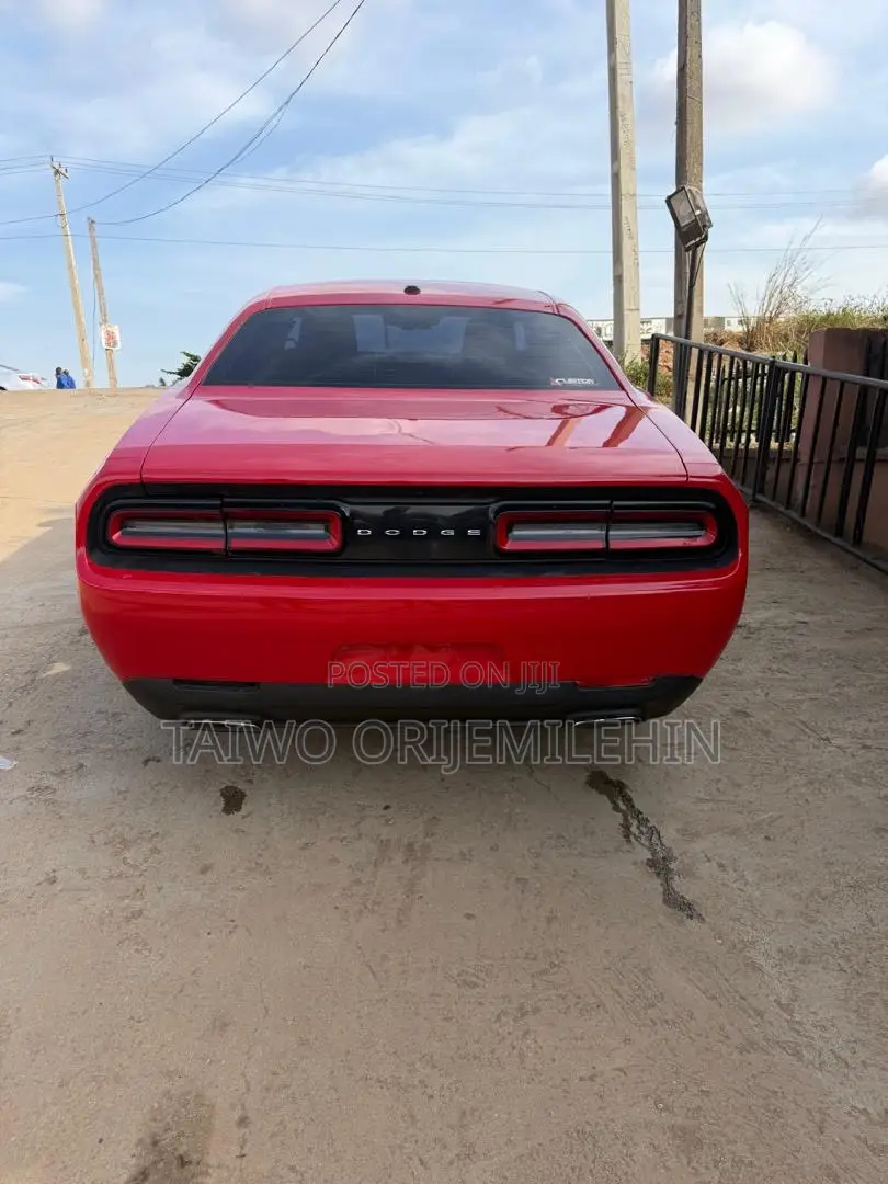 Dodge Challenger 2015 Red