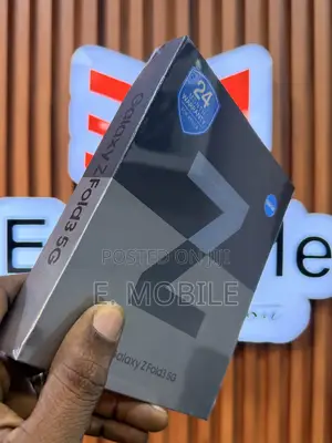 New Samsung Galaxy Z Fold 3 256 GB Black