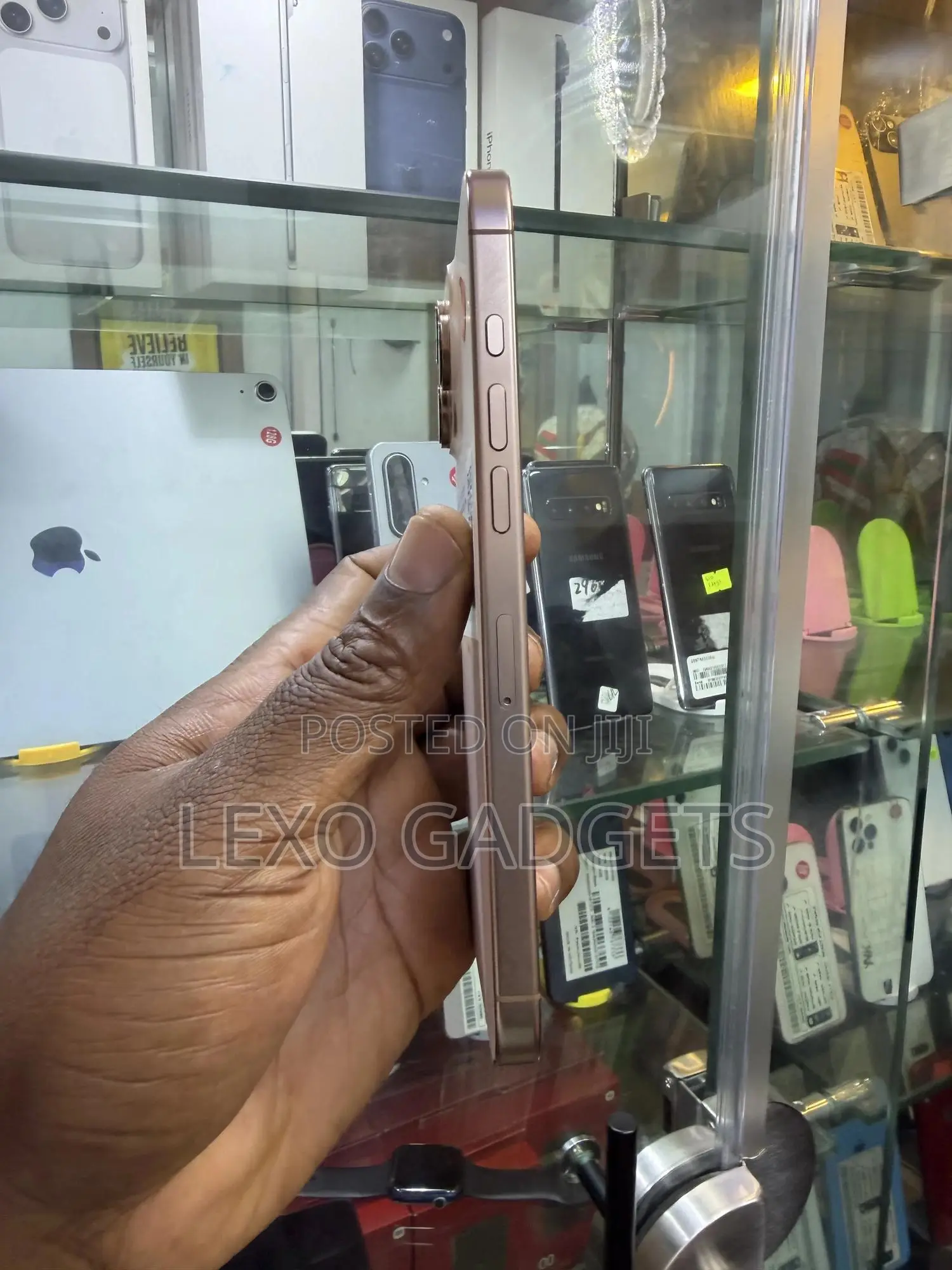 Apple iPhone 16 Pro Max 512 GB Gold