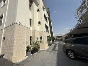 3bdrm Block of Flats in Wuse 2 for sale