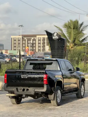 Toyota Tacoma SR5 Access Cab 6' Bed AT 2024 Black
