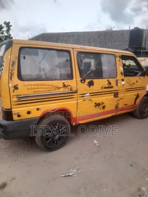Volkswagen Transporter 2005 Yellow