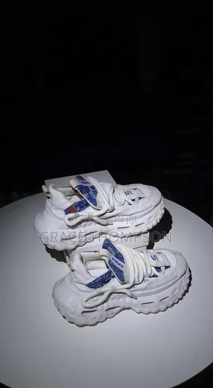 Multicolor Comfy Sneaker