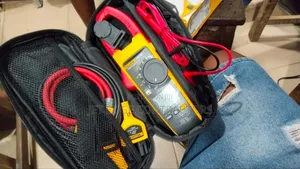 Fluke Clamp Meter