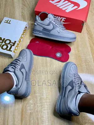 Nike Fully Boxed High Quality Sneakers