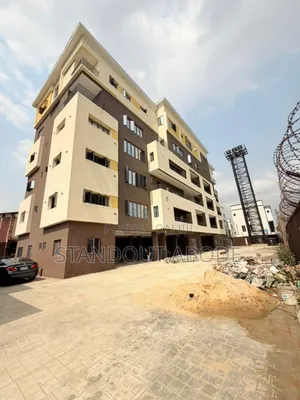 3bdrm Apartment in In An Estate, Ikeja GRA for sale