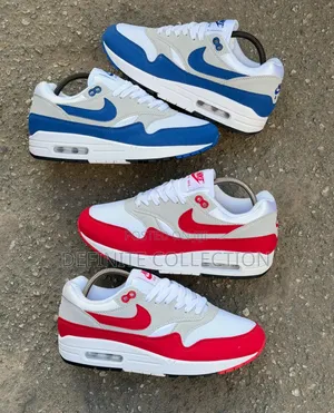 Nike Airmax 90 Triple Sneaker