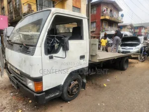 Mitsubishi Canter 1999 White