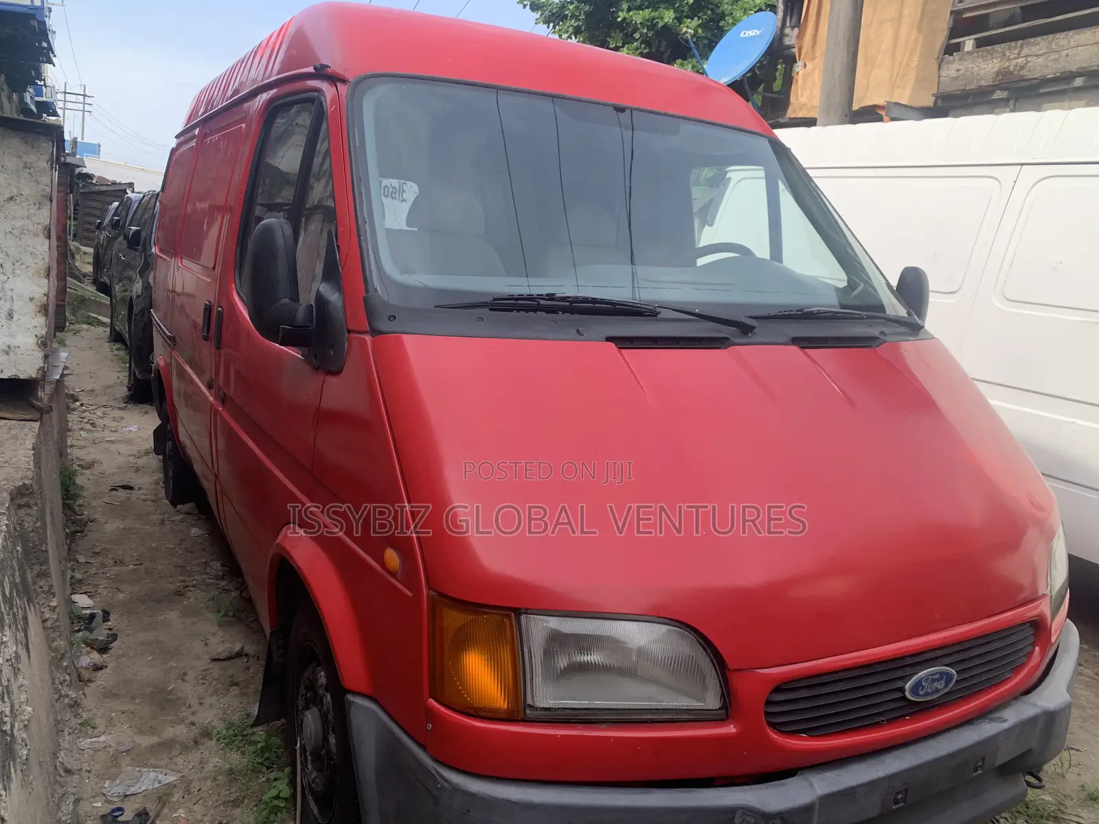 Ford Transit 2004 Red