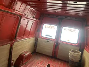 Ford Transit 2004 Red