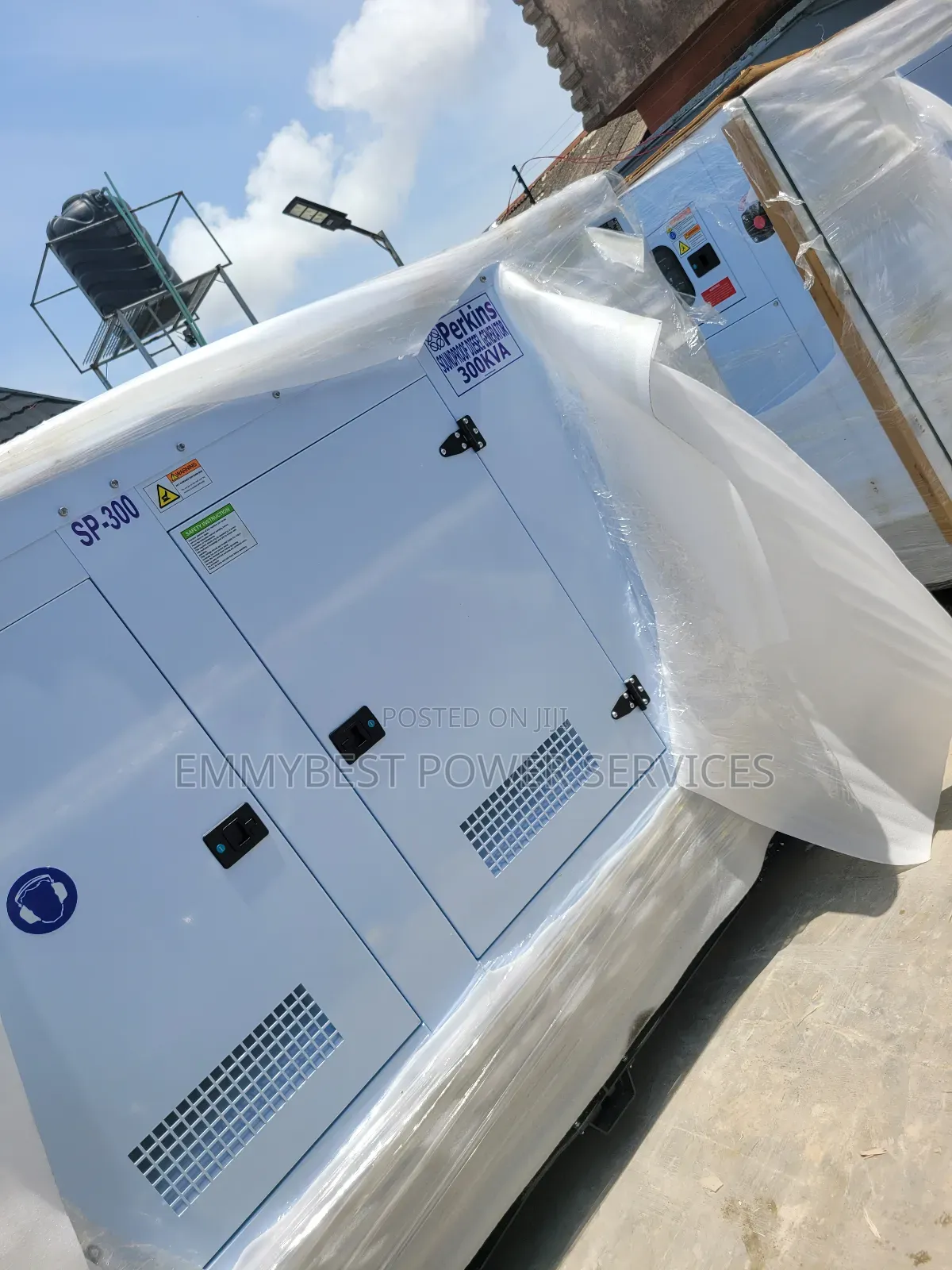 Silent 300kva Perkins Generator With Stable Avr Output