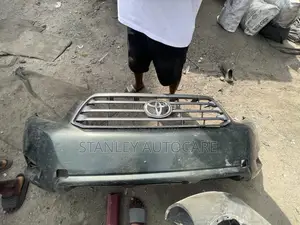 Complete Front Bumper Highlander 2008