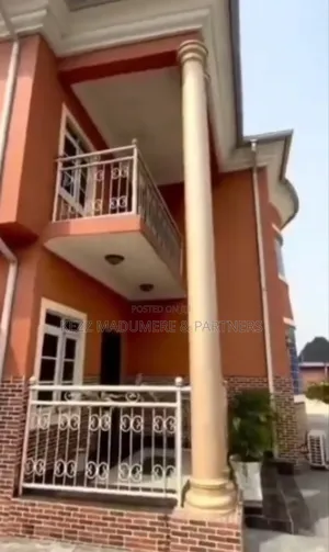 6bdrm Duplex in Near New Road for sale