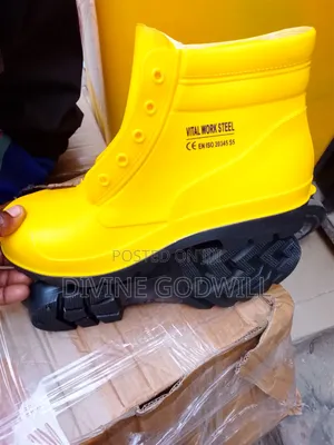 Short Safety Rainboot
