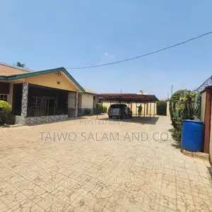 3bdrm Bungalow in Akala Express for sale