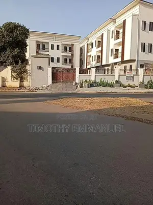 4bdrm Duplex in Utako for sale