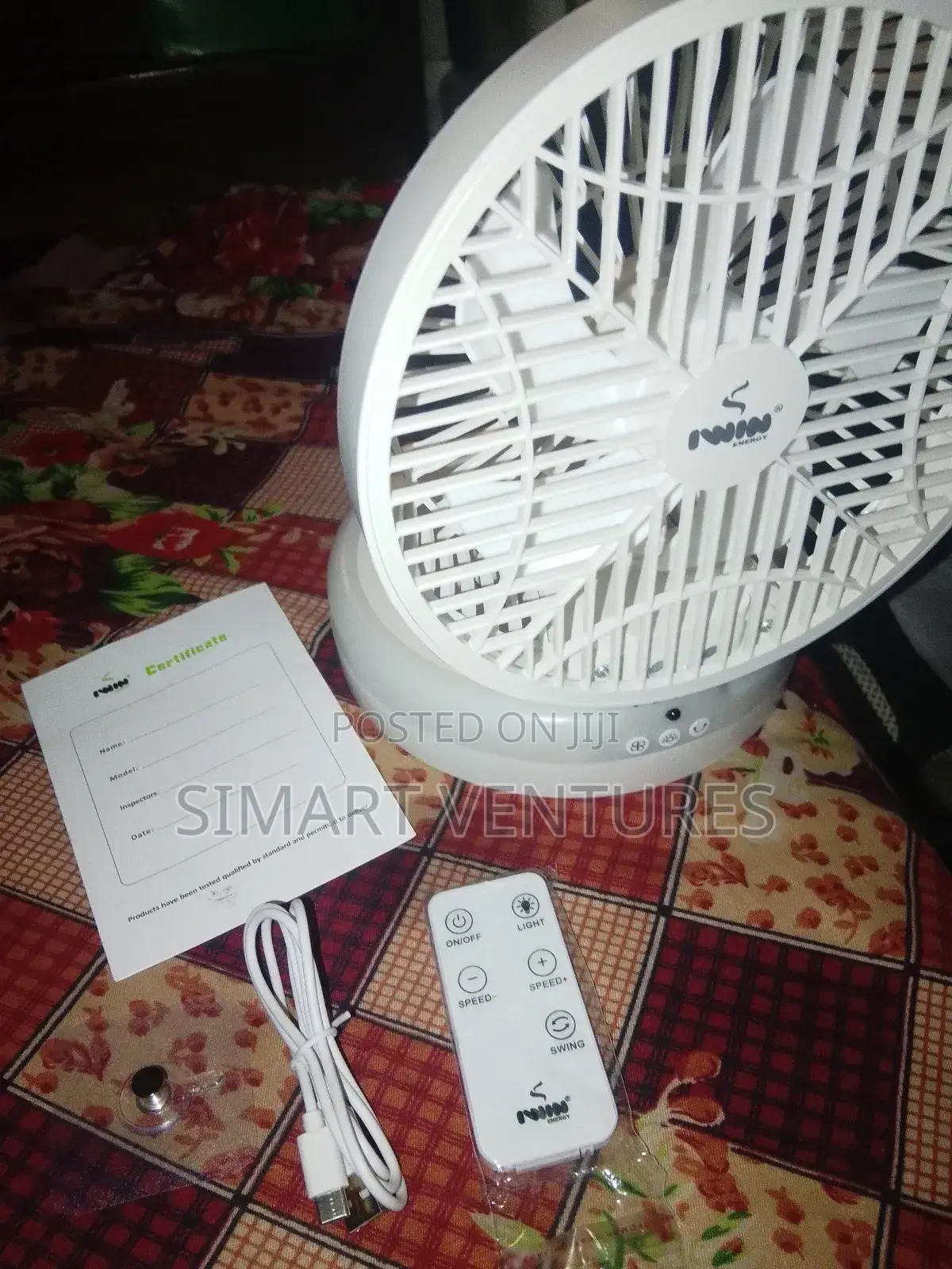 Iwin Rechargeable Rotating Table Fan