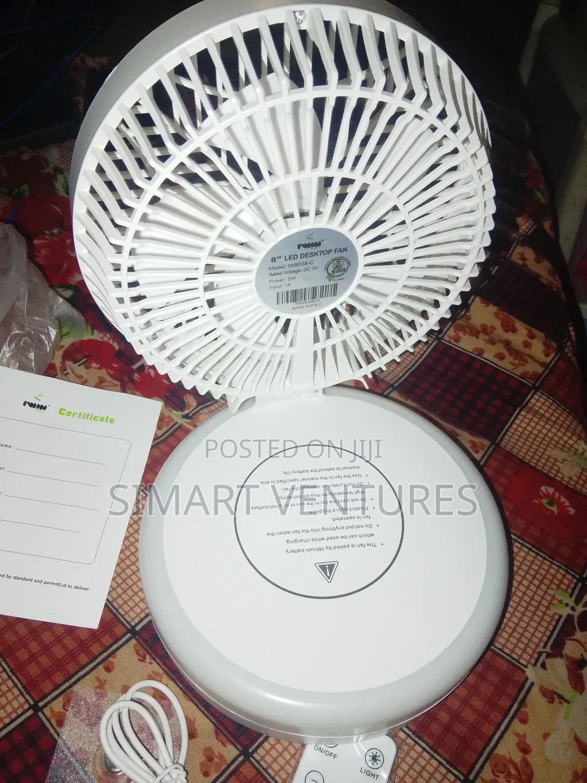 Iwin Rechargeable Rotating Table Fan