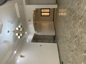 3bdrm Bungalow in Efab Queens Estate for rent