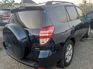 Toyota RAV4 2008 Blue