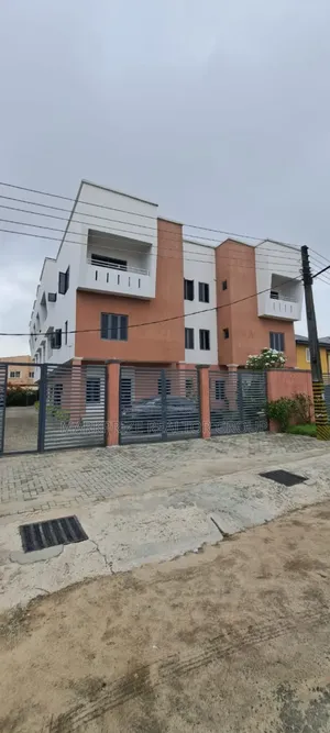 4bdrm Duplex in Lekki Scheme 2 for sale