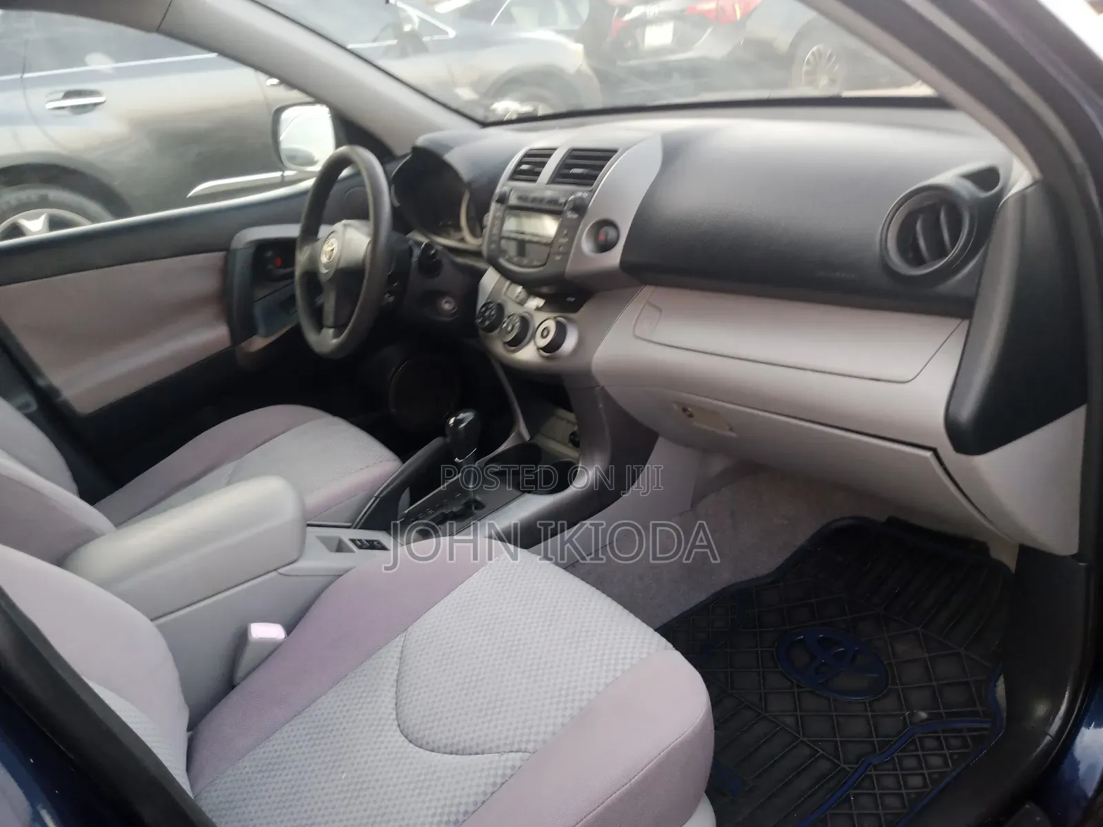 Toyota RAV4 2008 Blue
