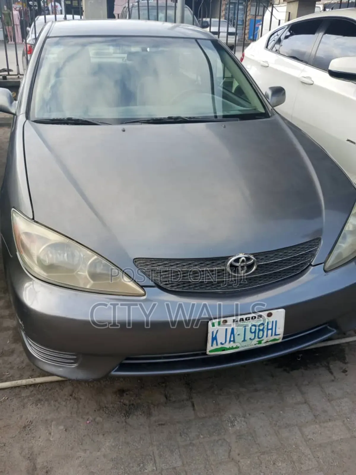 Toyota Camry 2005 Gray