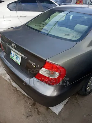 Toyota Camry 2005 Gray