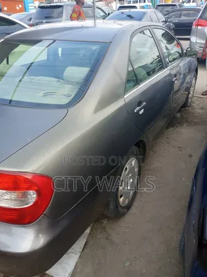 Toyota Camry 2005 Gray