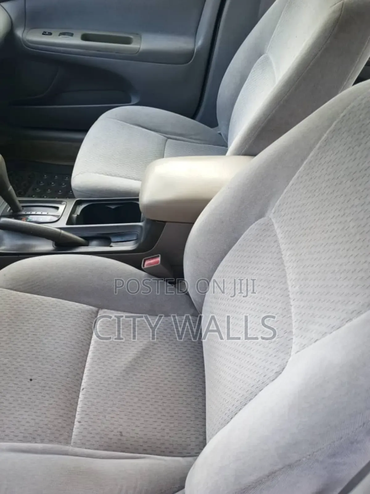 Toyota Camry 2005 Gray