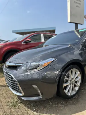 Toyota Avalon Limited 4dr Sedan (3.5L 6cyl 6A) 2014 Gray