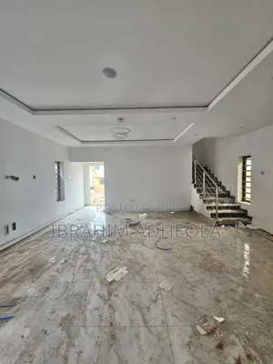 4bdrm Duplex in Gbagada Phase2 for sale
