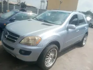 Mercedes-Benz M Class 2006 Blue