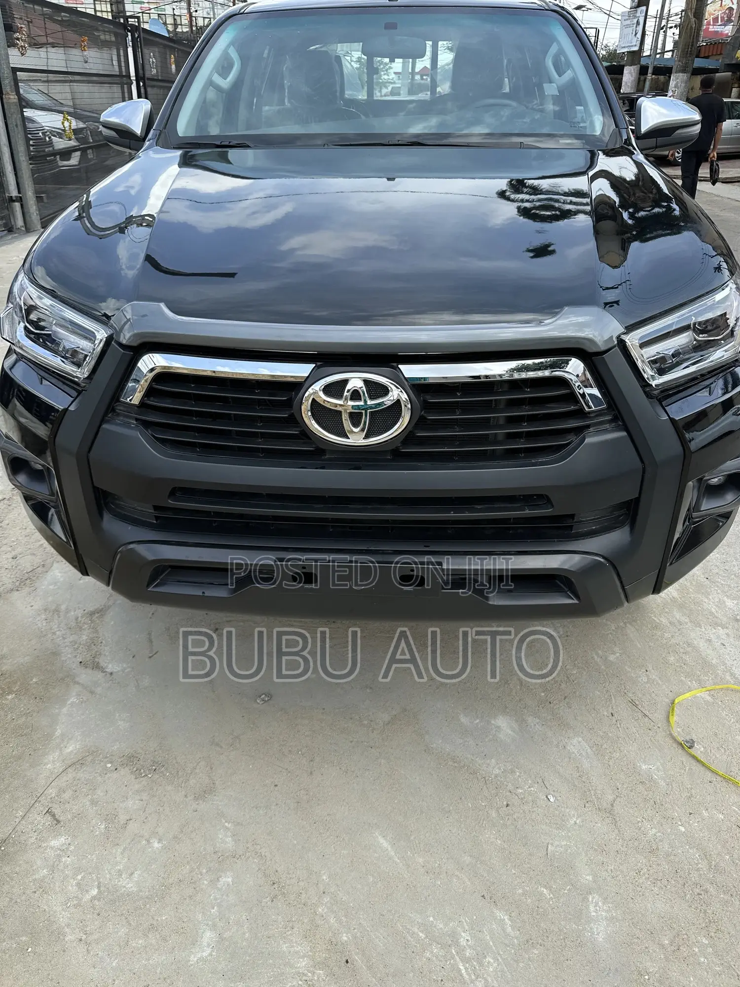 Toyota Hilux Revo Smart Cab Petrol 2.7 RWD 2018 Black